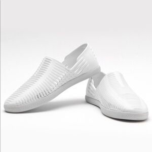 People white plastic slip on